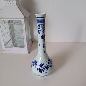 Handpainted Delft Floral Blue and White Tall Bud Vase 638